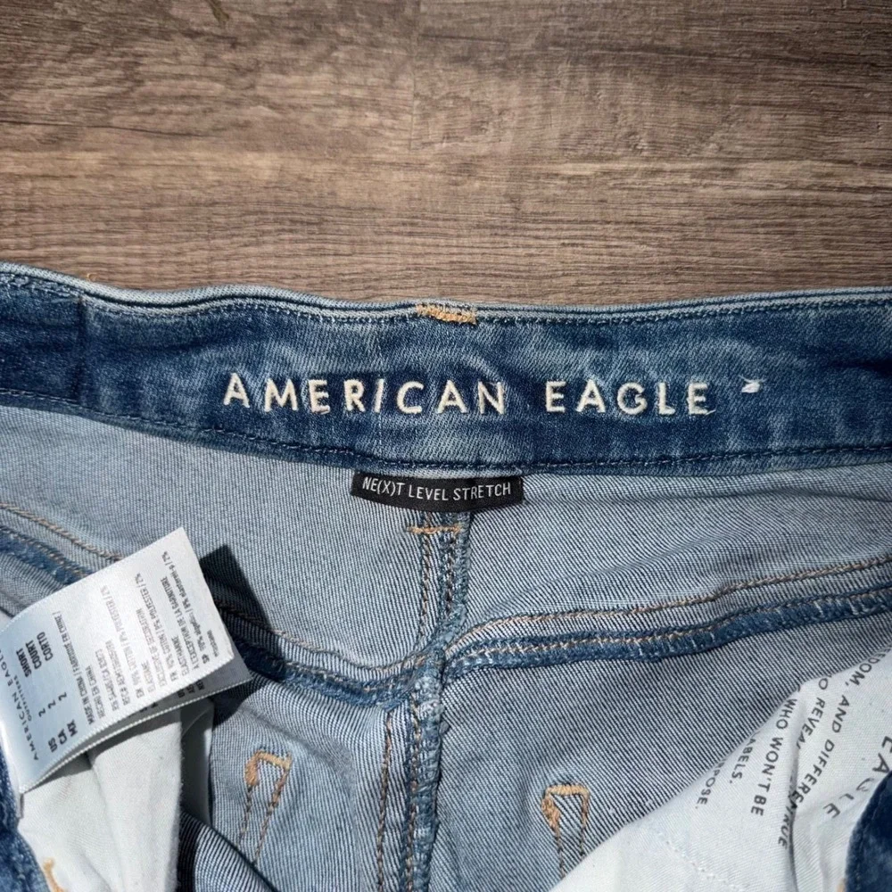 American Eagle Next Level Stretch Womens 2 Short